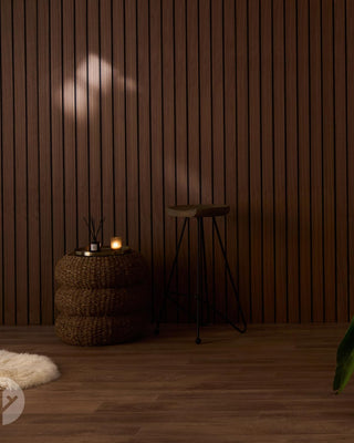 Panneaux muraux en bois à larges lattes non acoustiques en noyer de luxe Slatpanel®